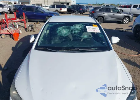 2017 Hyundai Elantra Limited from USA, damaged, VIN 5NPD84LF4HH125096